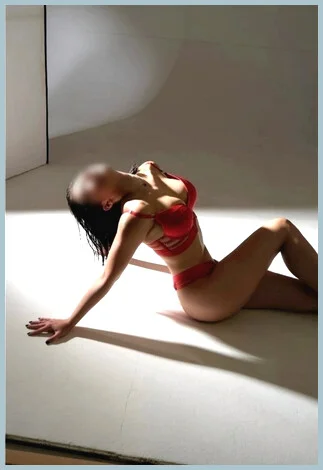 Alice gallery photo 2