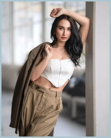 Jennifer Ladys model