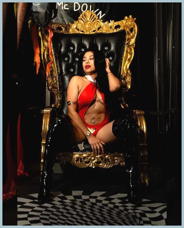 Allison gallery photo 2