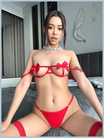 Maria gallery photo 1