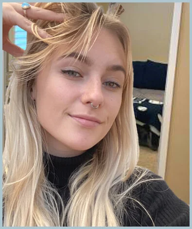 Clara gallery photo 1