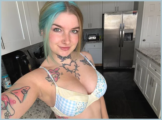 Eliana rose gallery photo 2