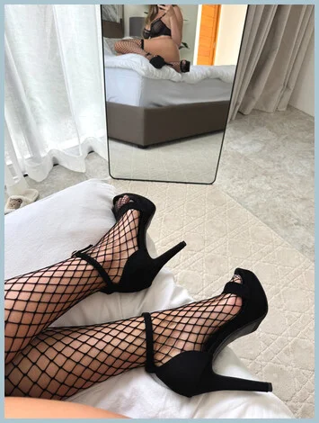 Maya gallery photo 2