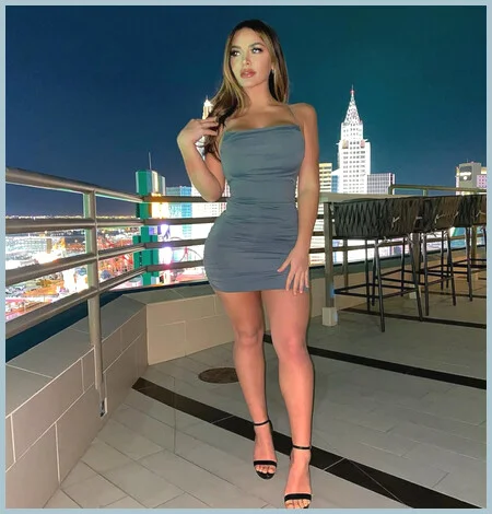 Angelina gallery photo 2