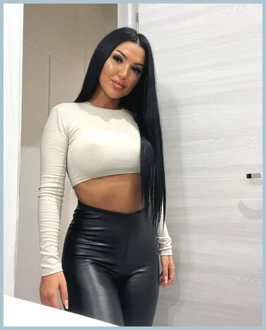 Bianca gallery photo 2