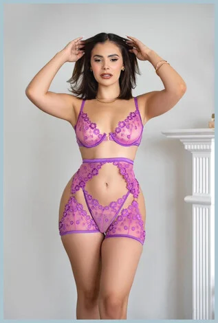 Lorena gallery photo 1