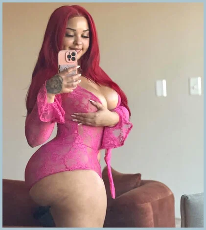 Mandy Bella Ladys model