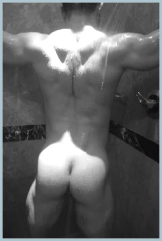 Adonis Wilson Ladys model