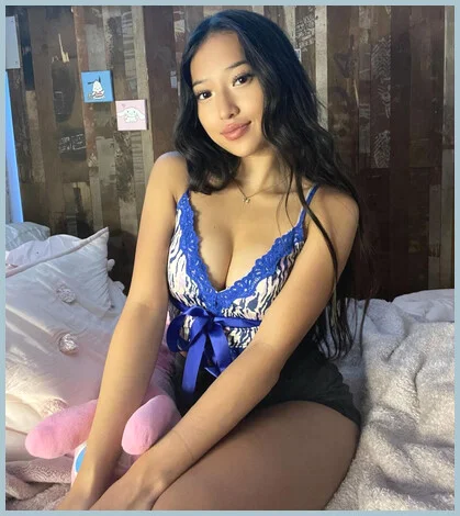 Katie gallery photo 1