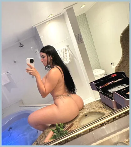 Djenifer Ladys model