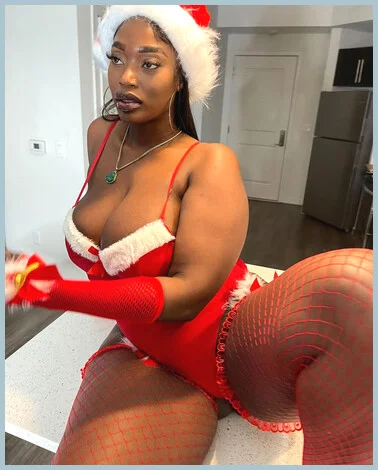 Vannee gallery photo 2