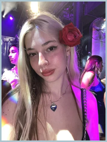 Jessica gallery photo 1