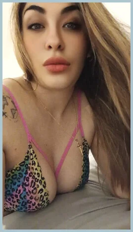 Melanyy Audun le tiche Ladys model