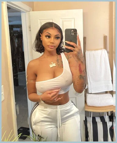 Lyon Wendy gallery photo 2