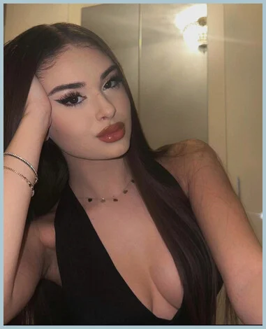 Alexxxn gallery photo 1