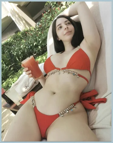 Amelia Bella gallery photo 2