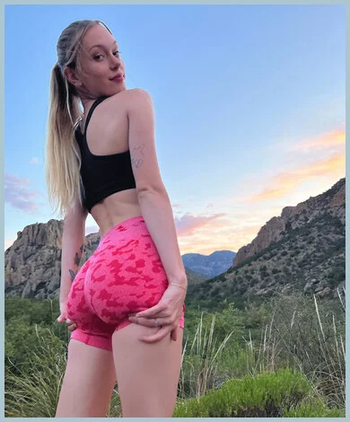 Kayla gallery photo 1