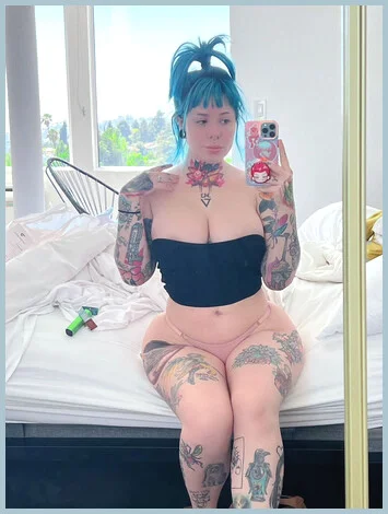 Victoria Ladys model