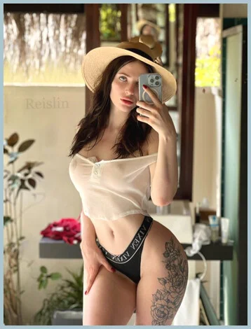 Rosalie gallery photo 1