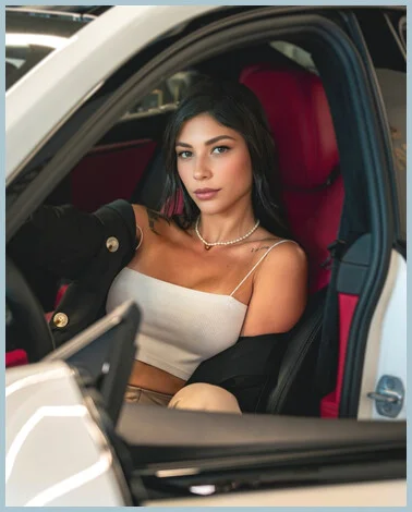 Kira gallery photo 2