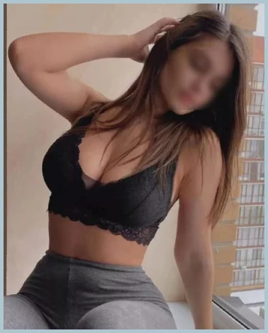 Adellinna gallery photo 2