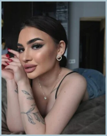 Tati gallery photo 1