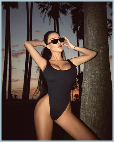 Jess gallery photo 1