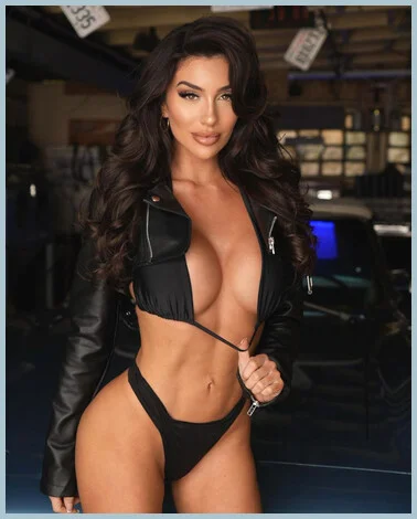 Lana gallery photo 1