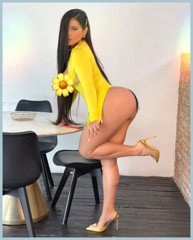 Lovely Amara Ladys model