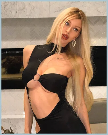 Becky gallery photo 2