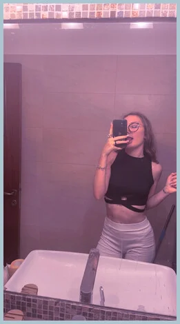 Patricia gallery photo 2