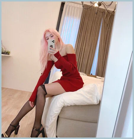 Rihanna Companion Service gallery photo 2