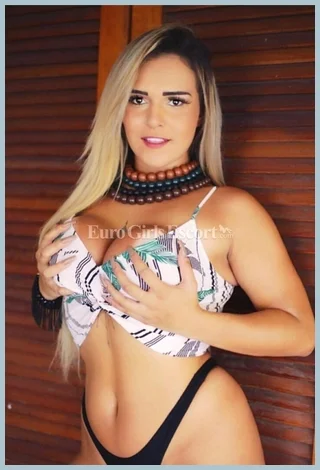 LOREN MAZZAFERA Ladys model