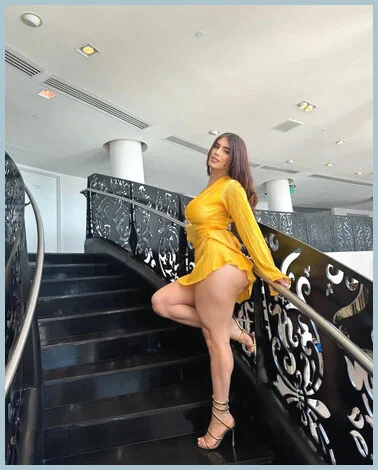 Cinthia gallery photo 2