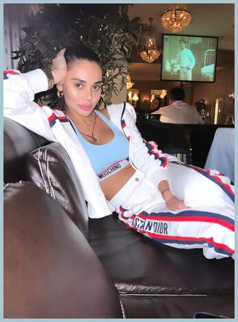 Rose gallery photo 1