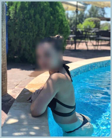 Kelly gallery photo 2