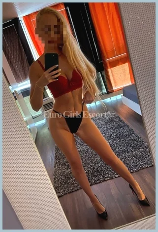 Blondiie Ladys model