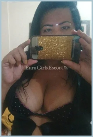 Adriana Fluent English Ladys model