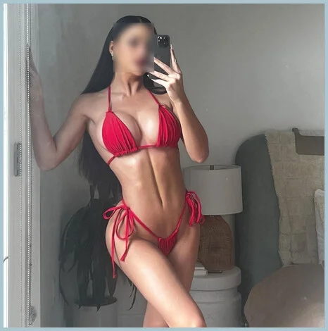 Yulia gallery photo 2