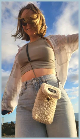 Yvania gallery photo 1