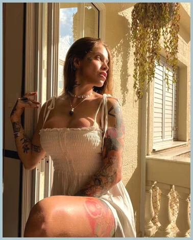 Marie gallery photo 2