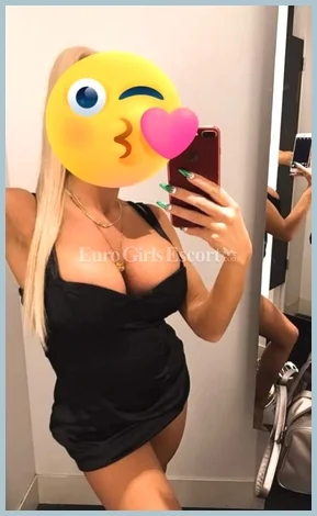 Chanel01 gallery photo 1