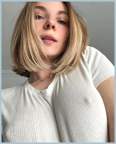 Yvania Angele gallery photo 2