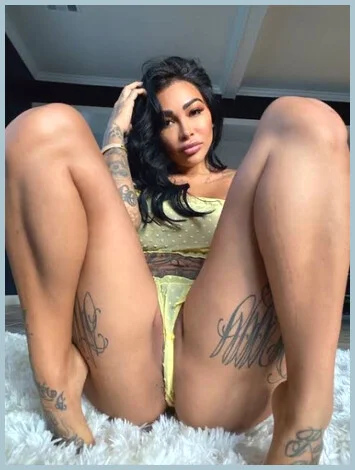 Taylor Russell gallery photo 2