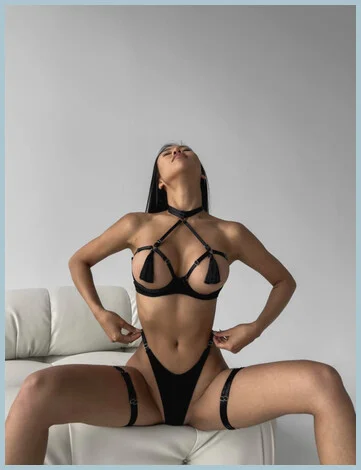 Anita gallery photo 2