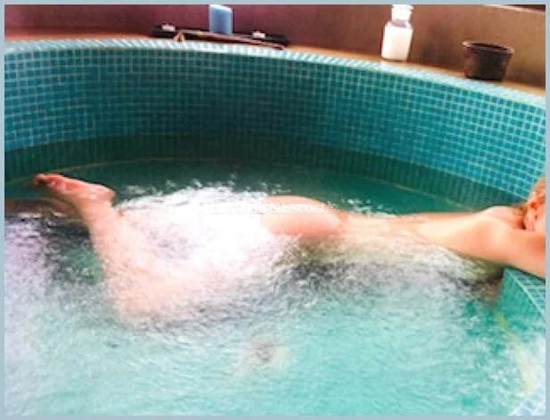 Anne gallery photo 1