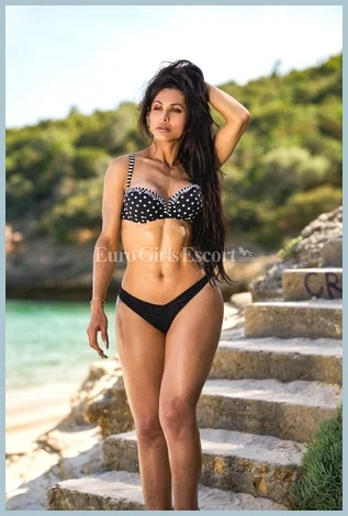 Pollyana Santoriny gallery photo 1