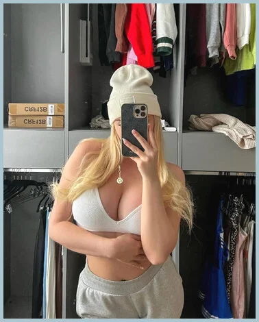 Mary gallery photo 1