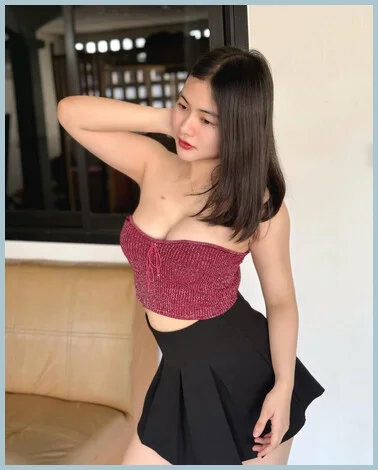 Luccy gallery photo 1