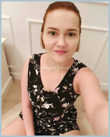 Nicole Kaminski gallery photo 1